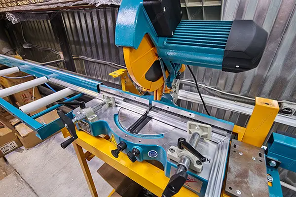 Производство москитных сеток